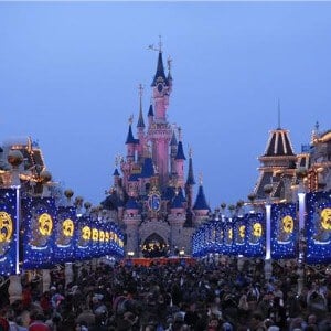 Travel issues shouldn’t keep families from theme parks