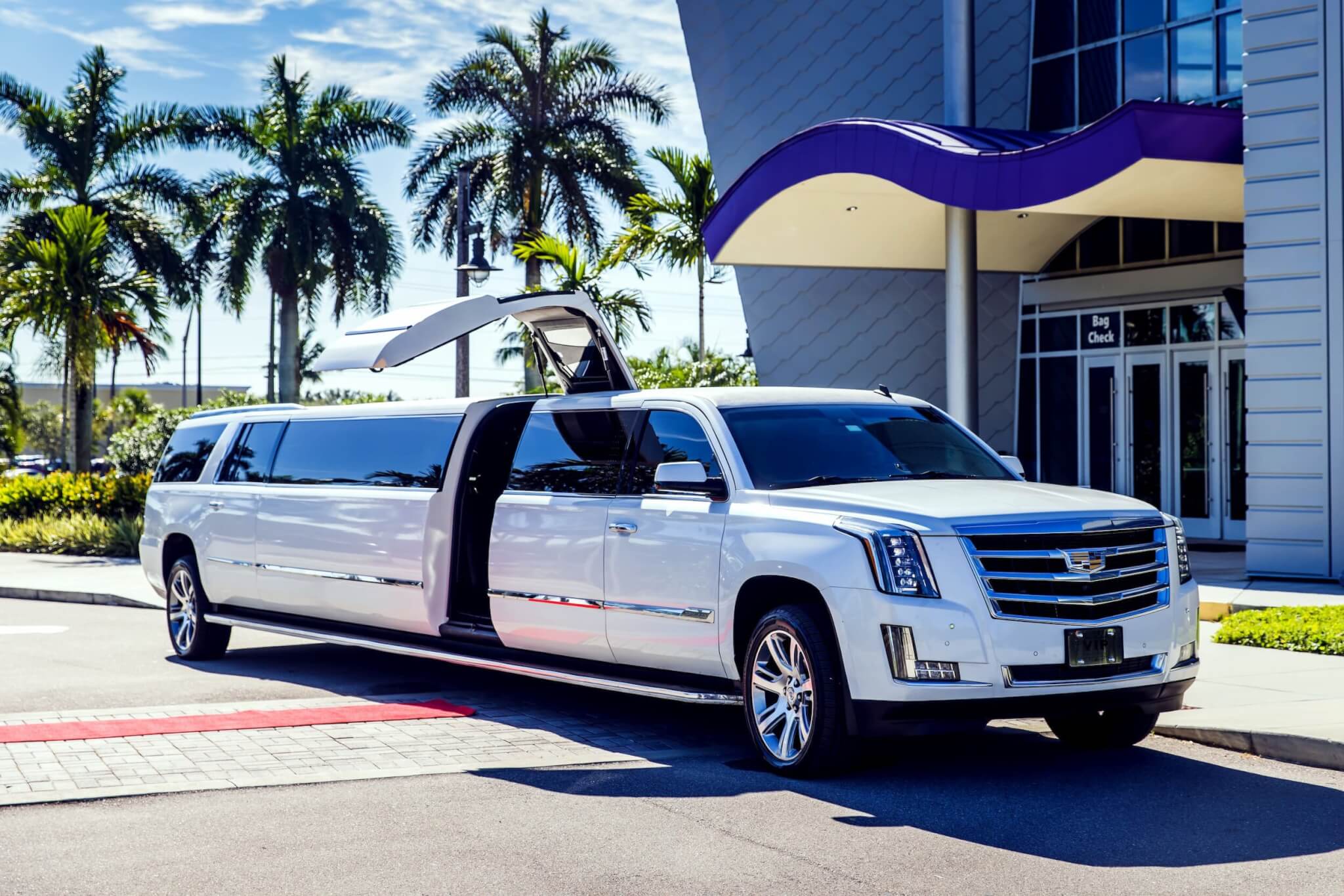 The Do’s and Don’ts of Using a Limo Service